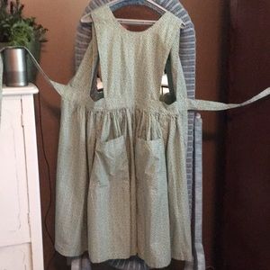Retro Apron NWOT